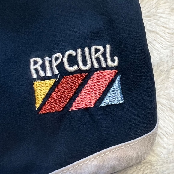 Vintage Ripcurl board shorts - Picture 3 of 6